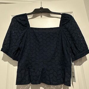 NWT Navy Blue Eyelet Top Sz Medium